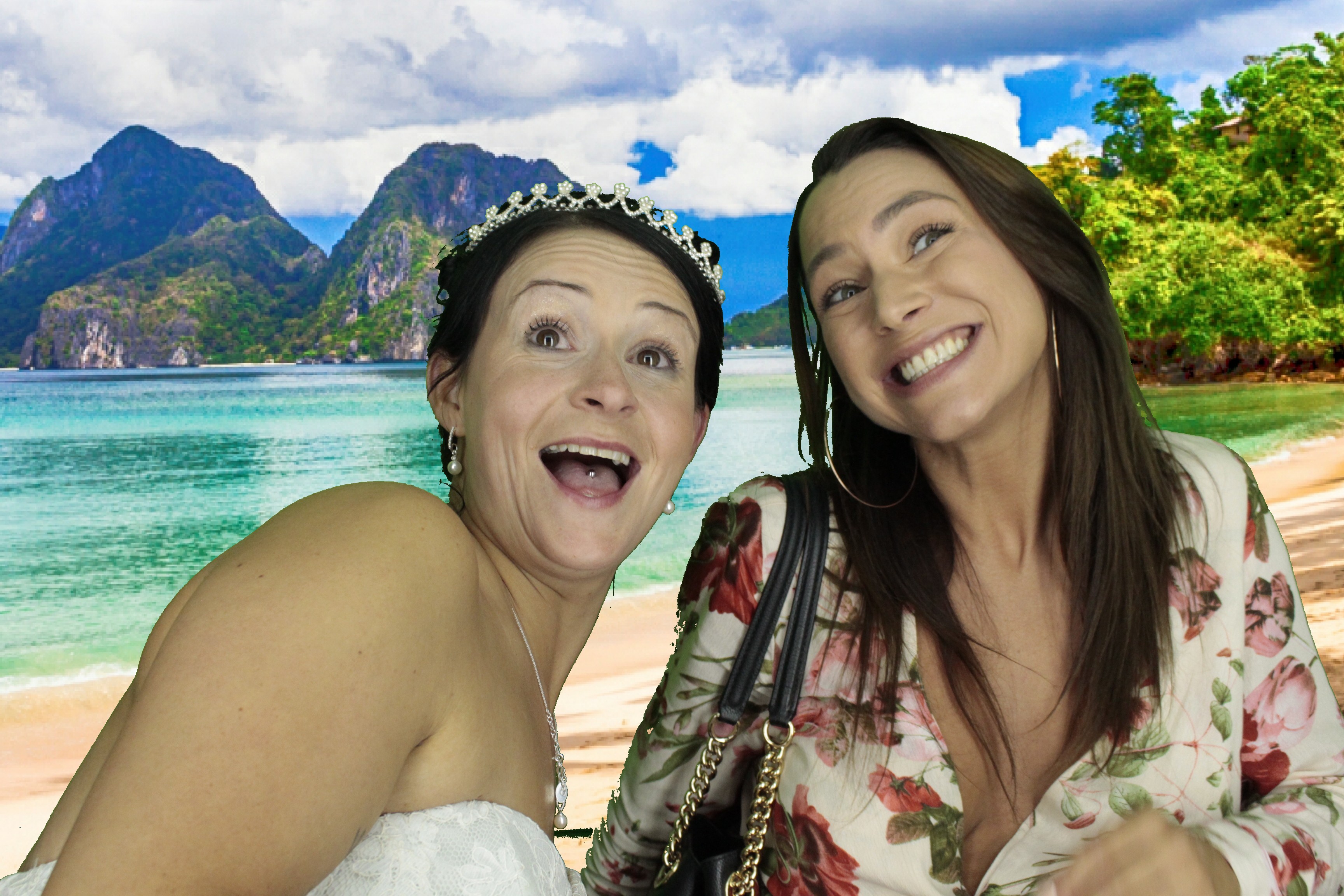 Hazel & Luke's Wedding | View more photos from the event at gallery.myphotoboothexperience.co.uk/u/MyPhotoBoothExperienceLtd/Hazel-Lukes-Wedding